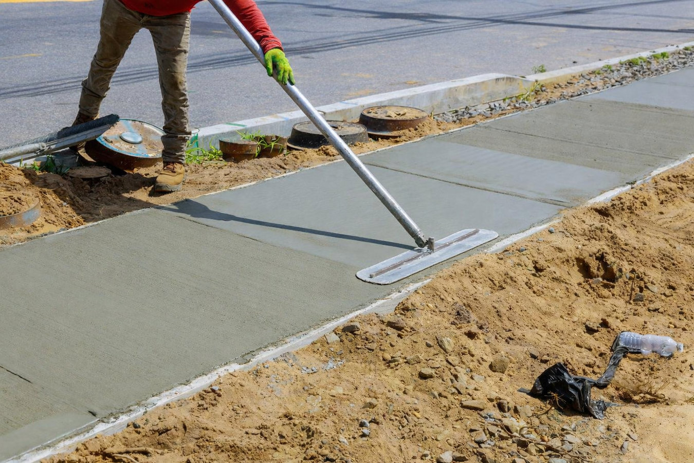 Concrete sidewalk building in Brockton, MA